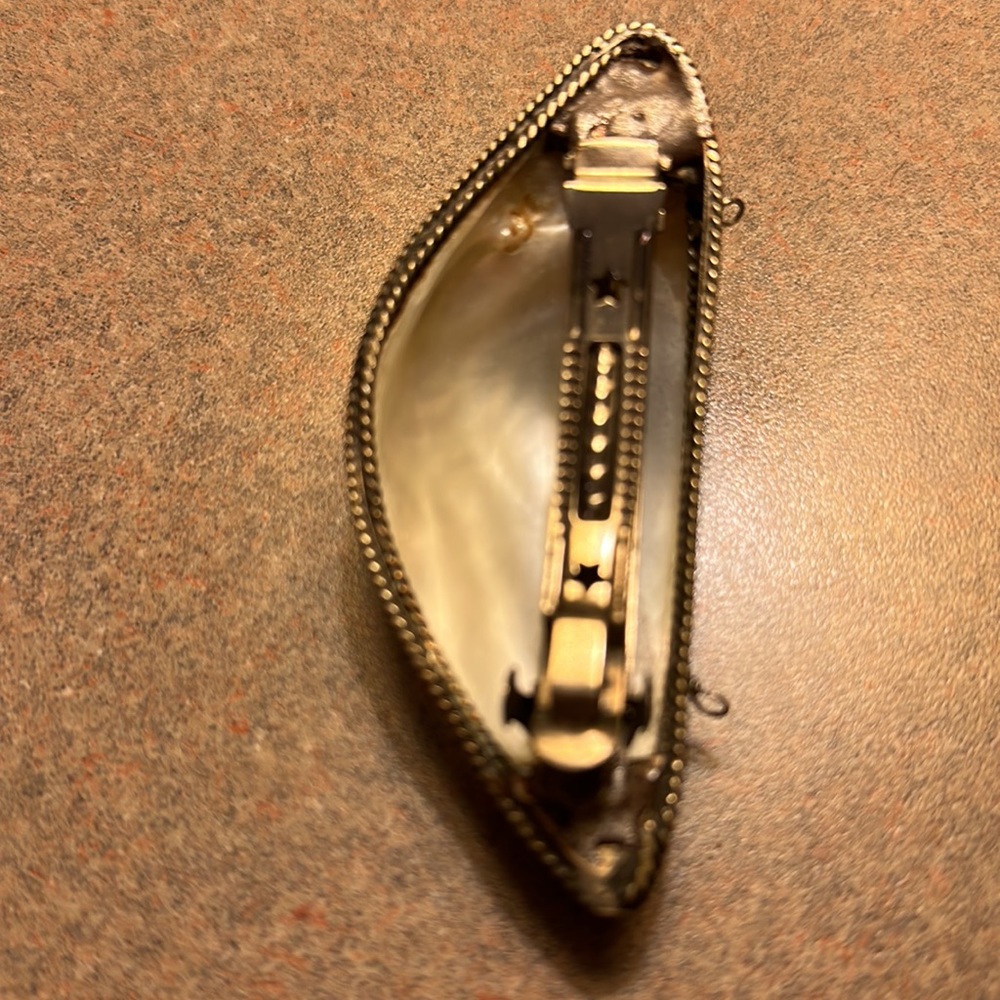2/$10 Ornate vintage hair barrette. Made of shell. Faux pearls. - Picture 2 of 4